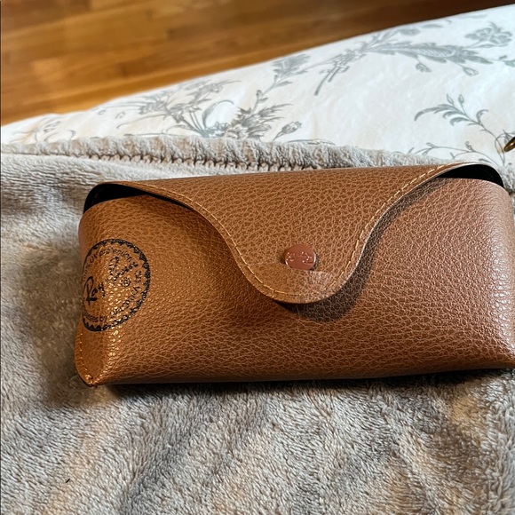 Ray-Ban Women's 4371 Tortoiseshell Frame Sunglasses - Picture 7 of 7